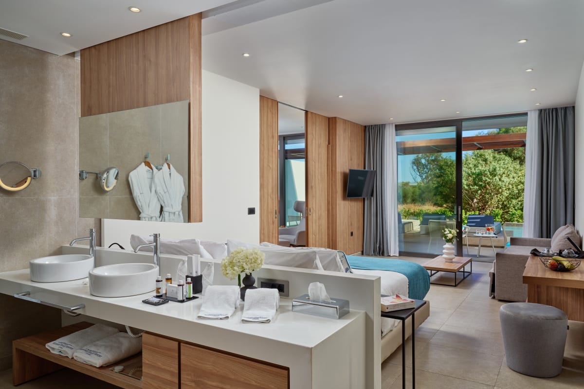 Two-Bedroom Suite with Private Pool &amp; Garden View