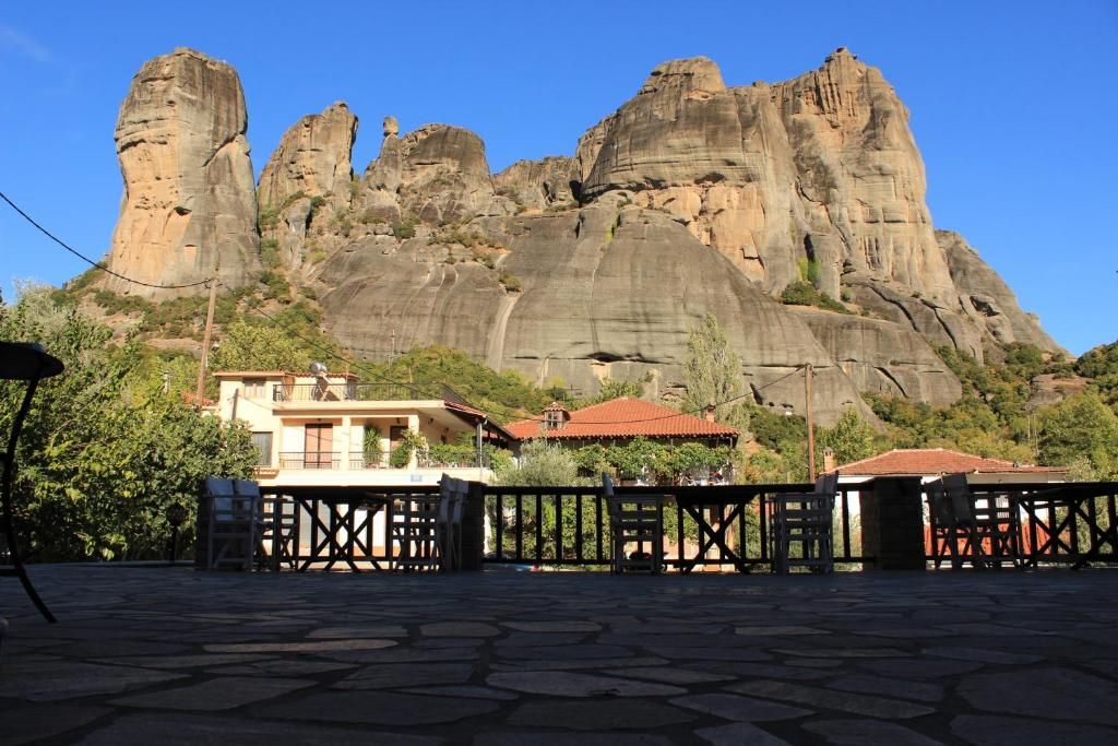 Triple Room with Meteora View