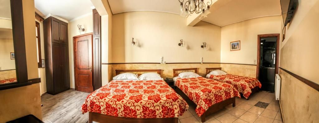 Standard Family Room