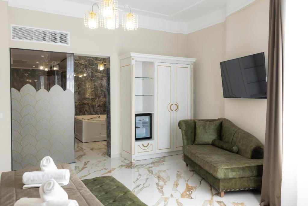 Junior Suite with Jacuzzi