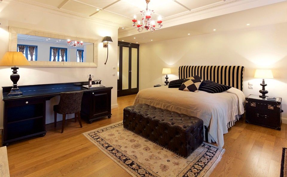 Deluxe Suite with Fireplace – 50 sq.m.