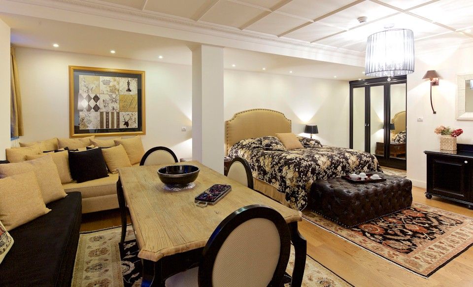 Deluxe Suite with Fireplace – 50 sq.m.