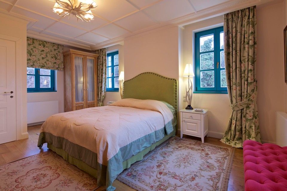 Executive luxury Suite with Fireplace – 65 sq.m.