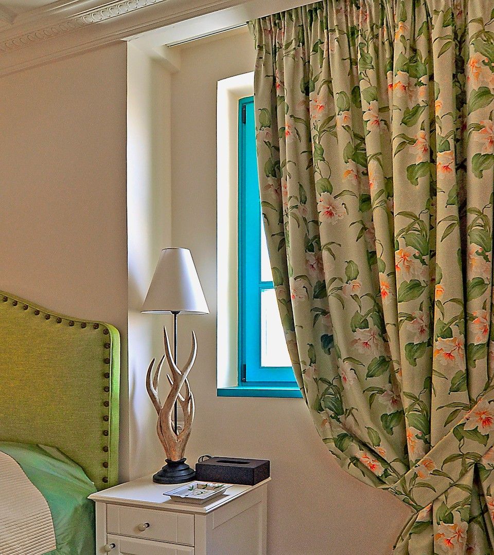 Executive luxury Suite with Fireplace – 65 sq.m.