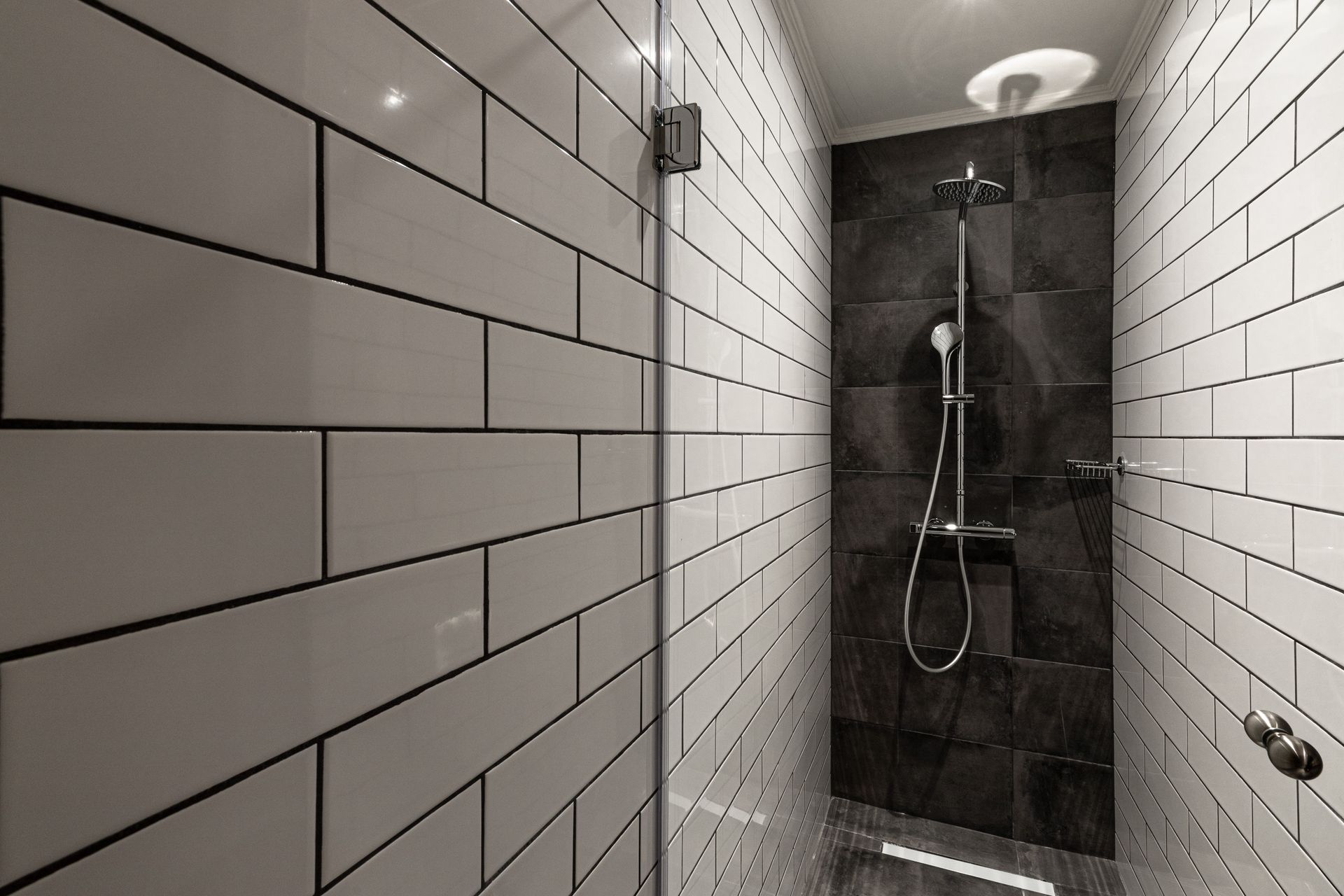 Penthouse Suite with Private Hot Tub and Sea View