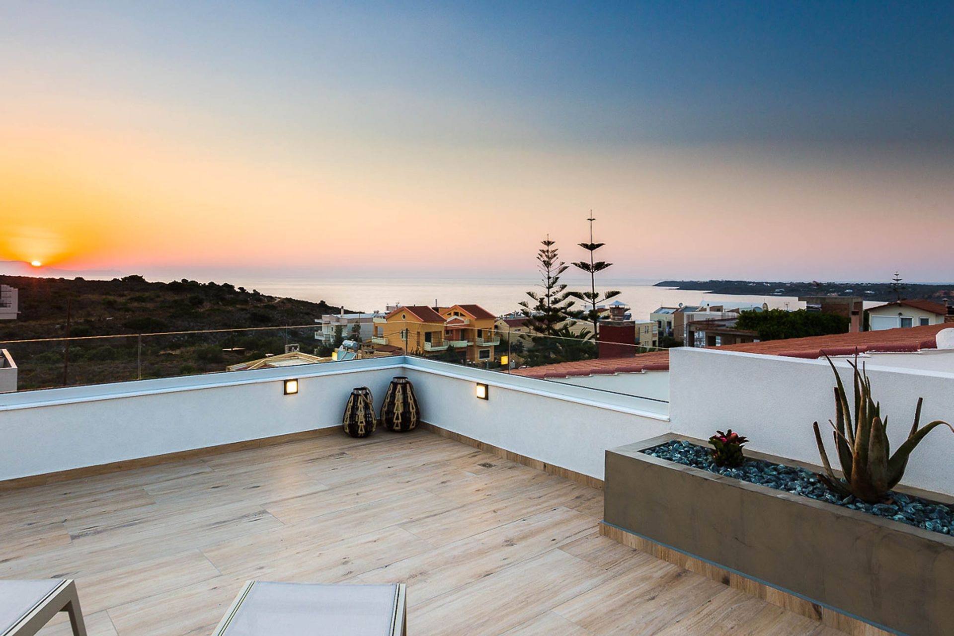 Villa Amelia | Free 8 Seater Minivan - Holiways Collection