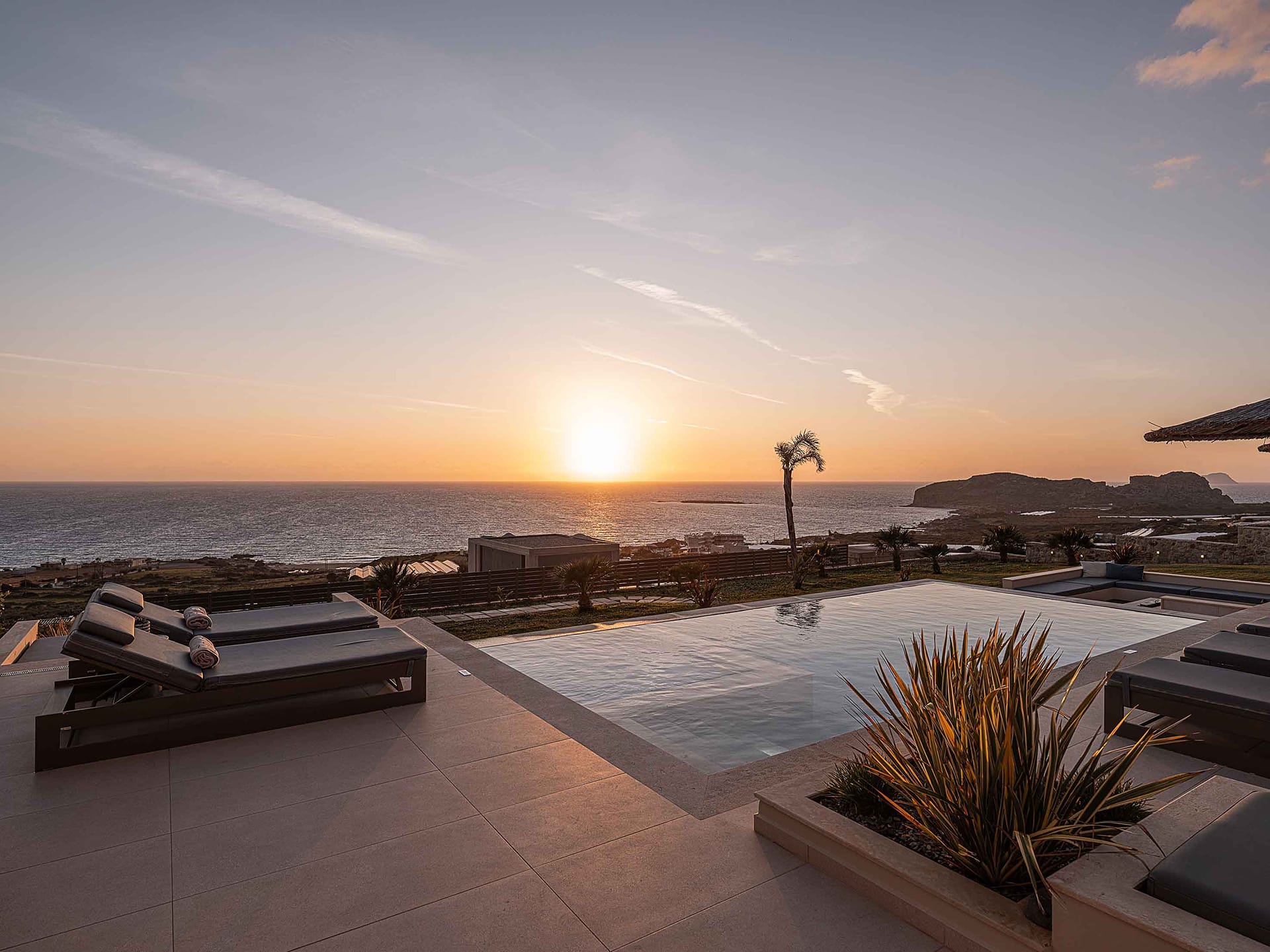Villa Cielo I Free* Heated pool & Stunning Seaview