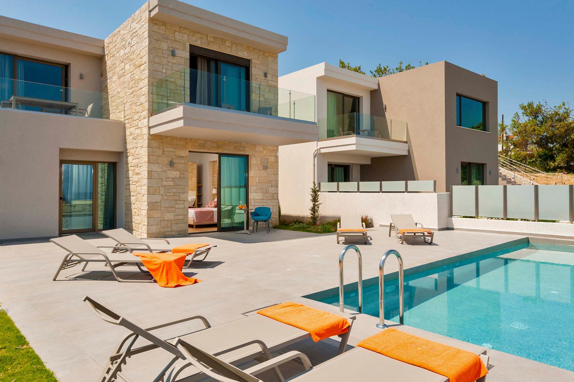 Elvoria Villa I -Luxury close to the Sea!
