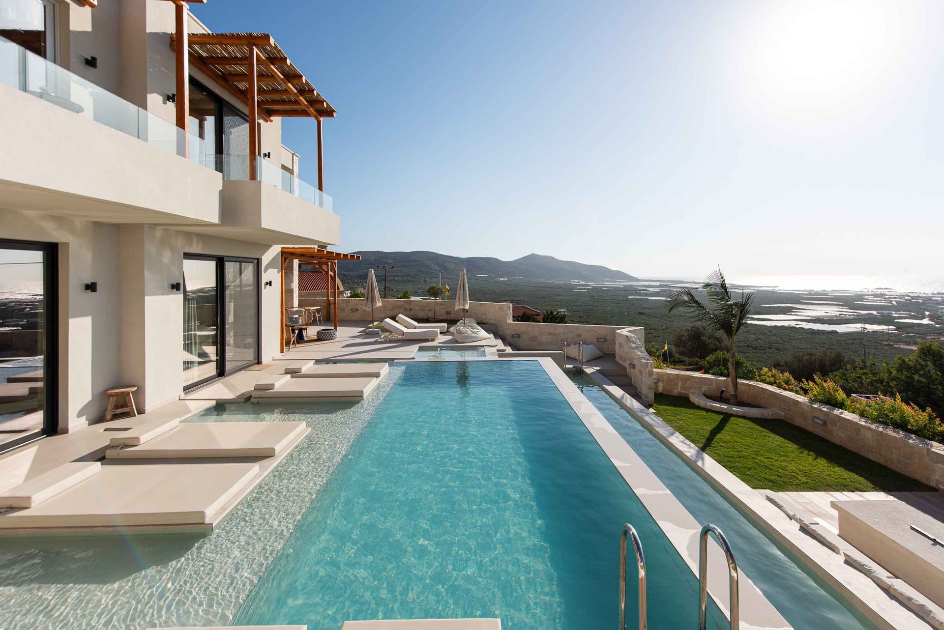 Casa di Franco! Seaview heated* pool gym &amp; hammam