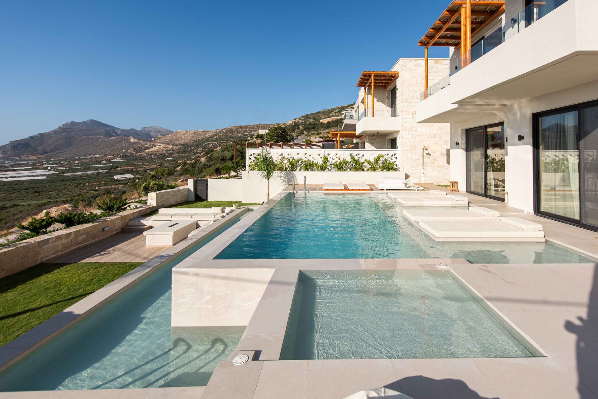 Casa di Franco! Seaview heated* pool gym &amp; hammam