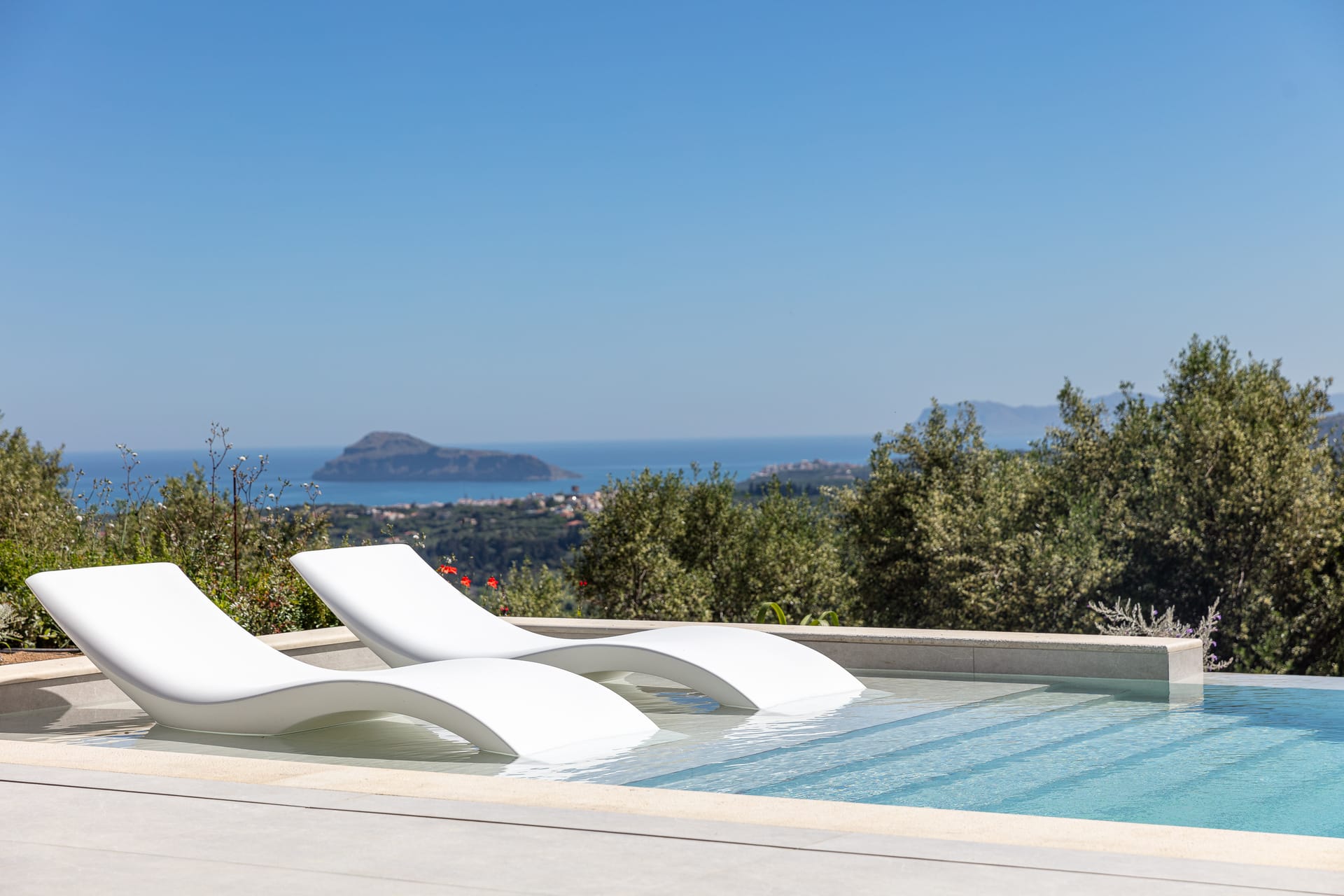 Villa Aglaea | Saltwater Pool & Amazing Seaview!