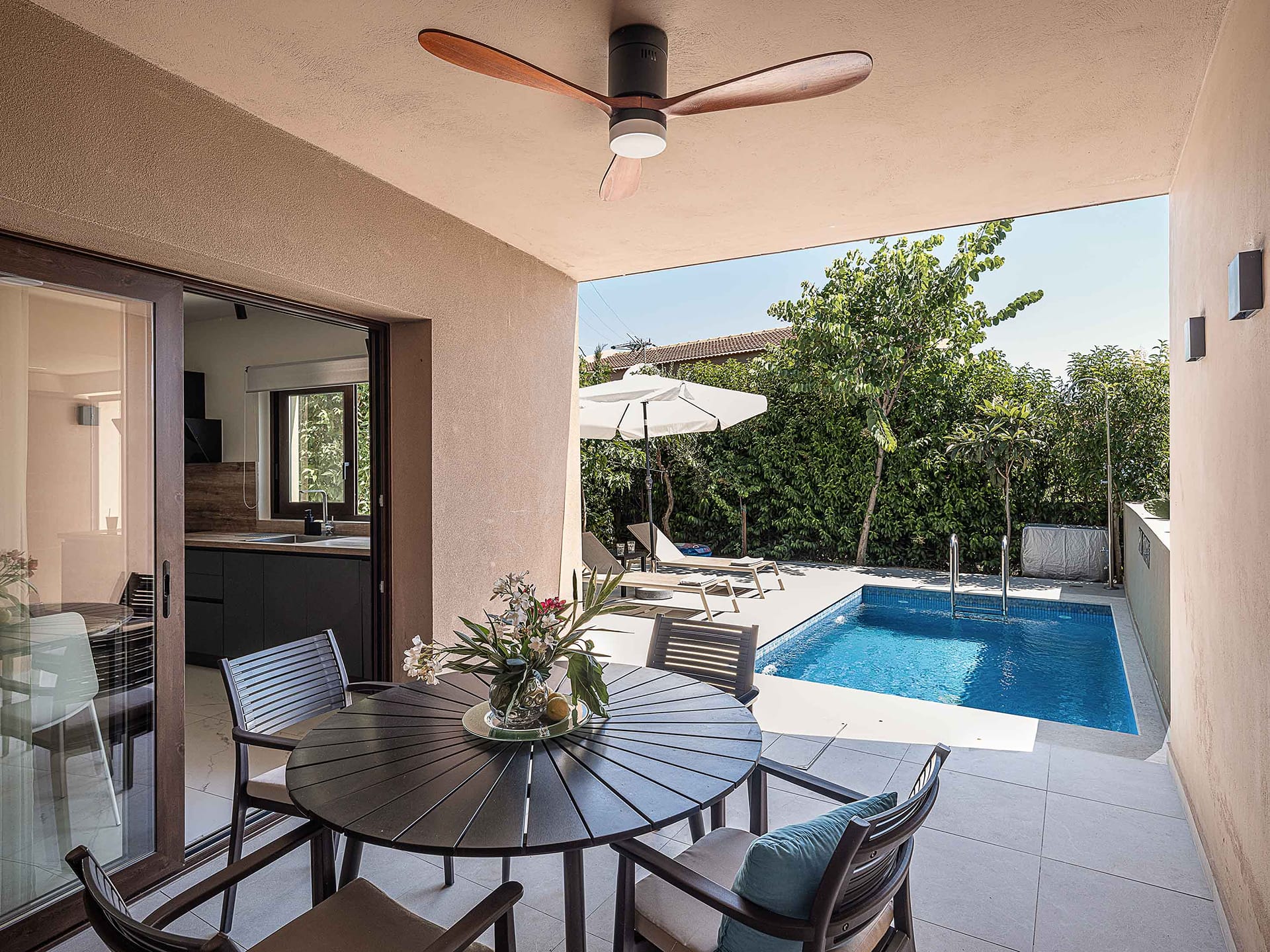 Villa Anthos | Luxury 1-Bedroom Villa Heated* Pool