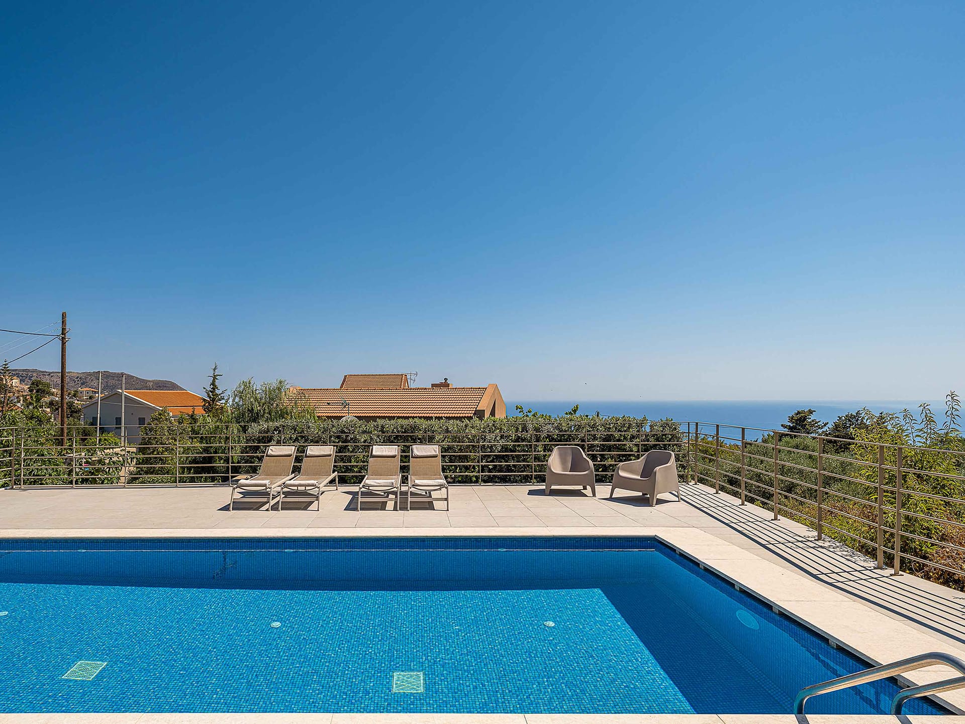 Villa Alya | Heated* pool luxury & seaviews