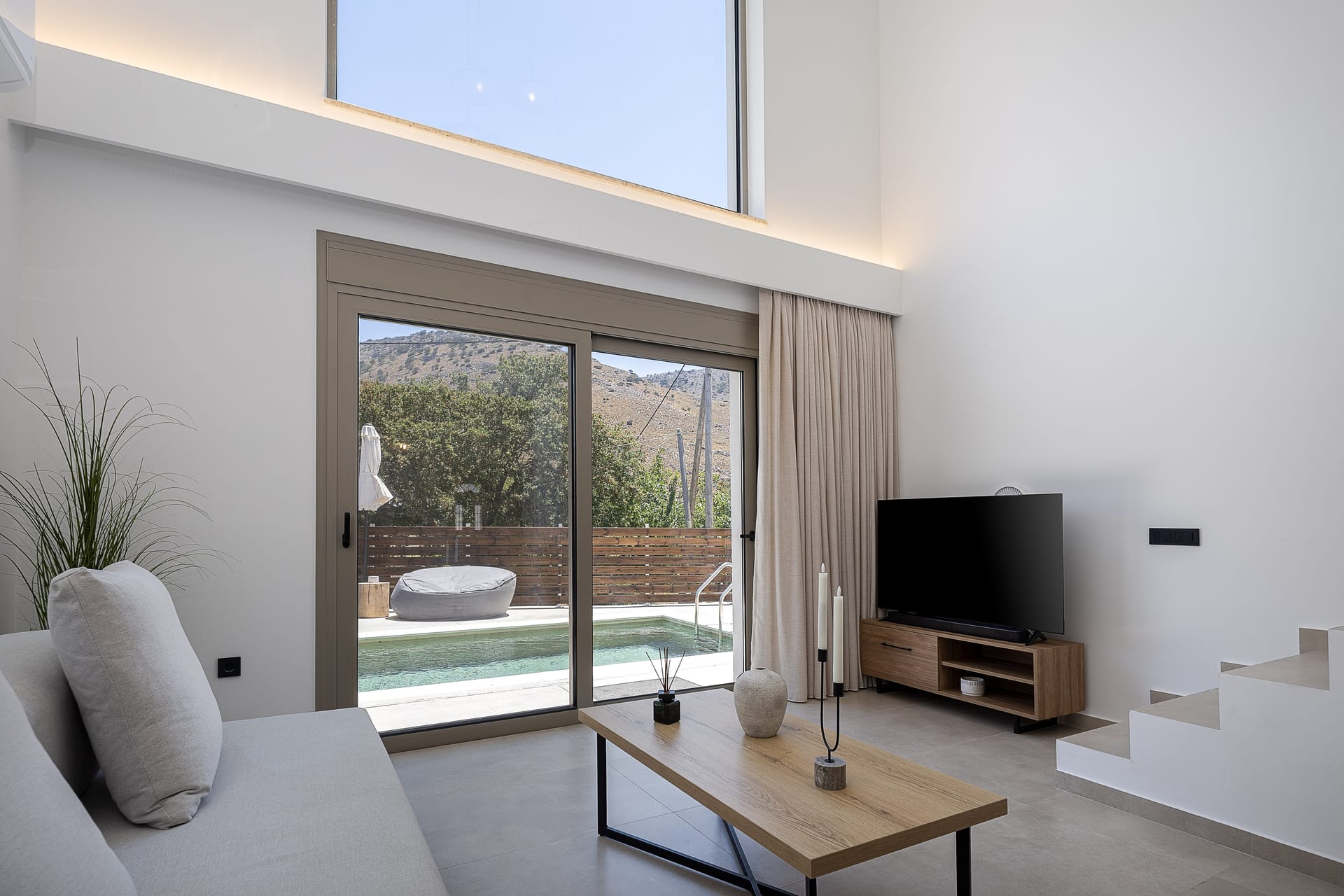 Imbros Villa I - Free* Heated Pool & Tranquility!