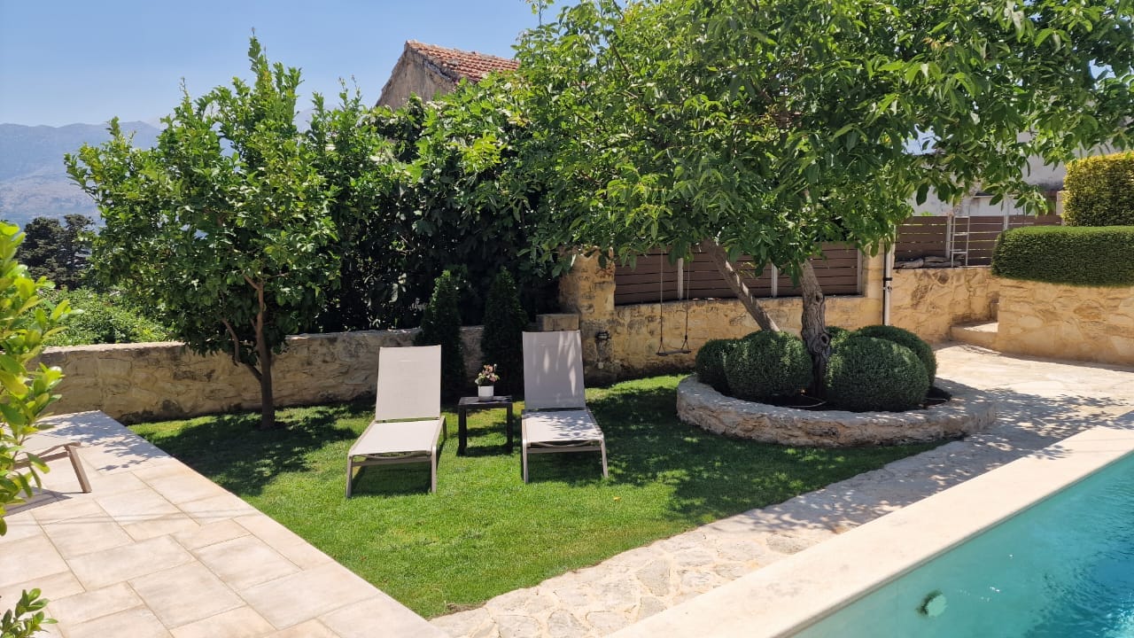 Artemis Apollonas Villa | Luxury Escape with Pool!