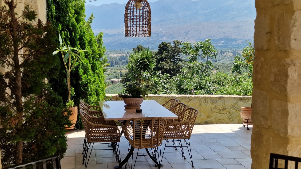 Artemis Apollonas Villa | Luxury Escape with Pool!