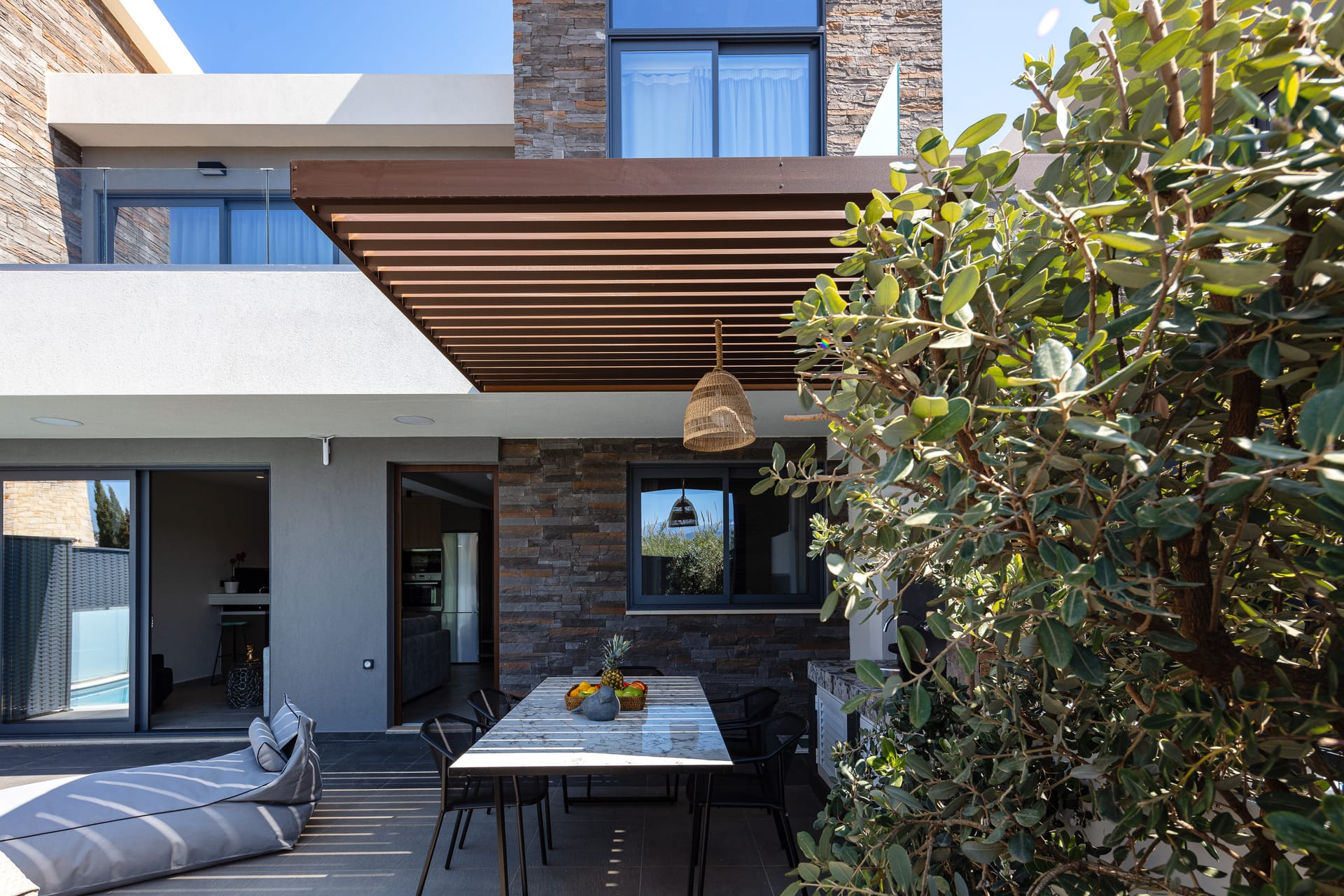 VillAgioi II– 2-BDR Pool Villa Walk to Beach
