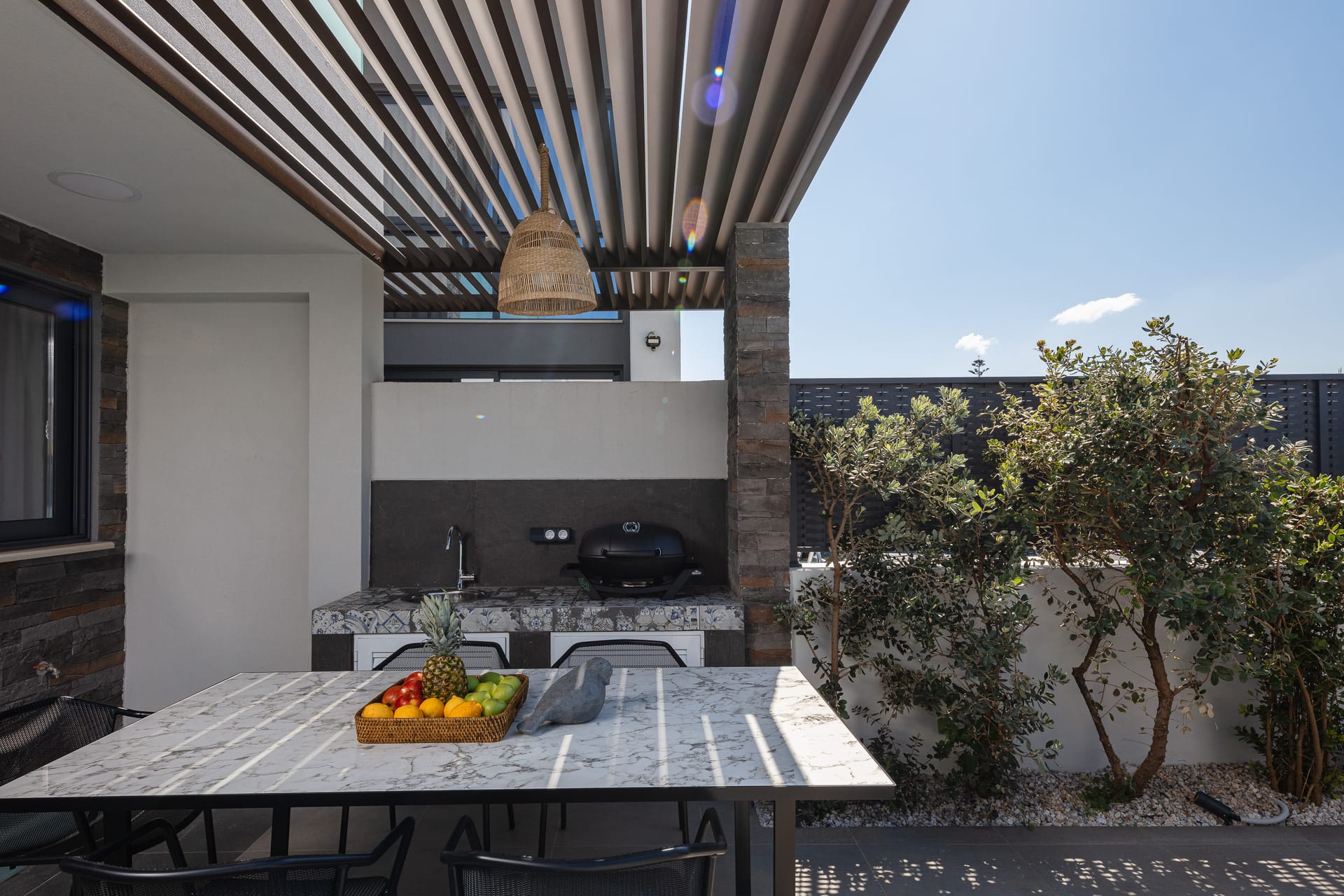 VillAgioi II– 2-BDR Pool Villa Walk to Beach
