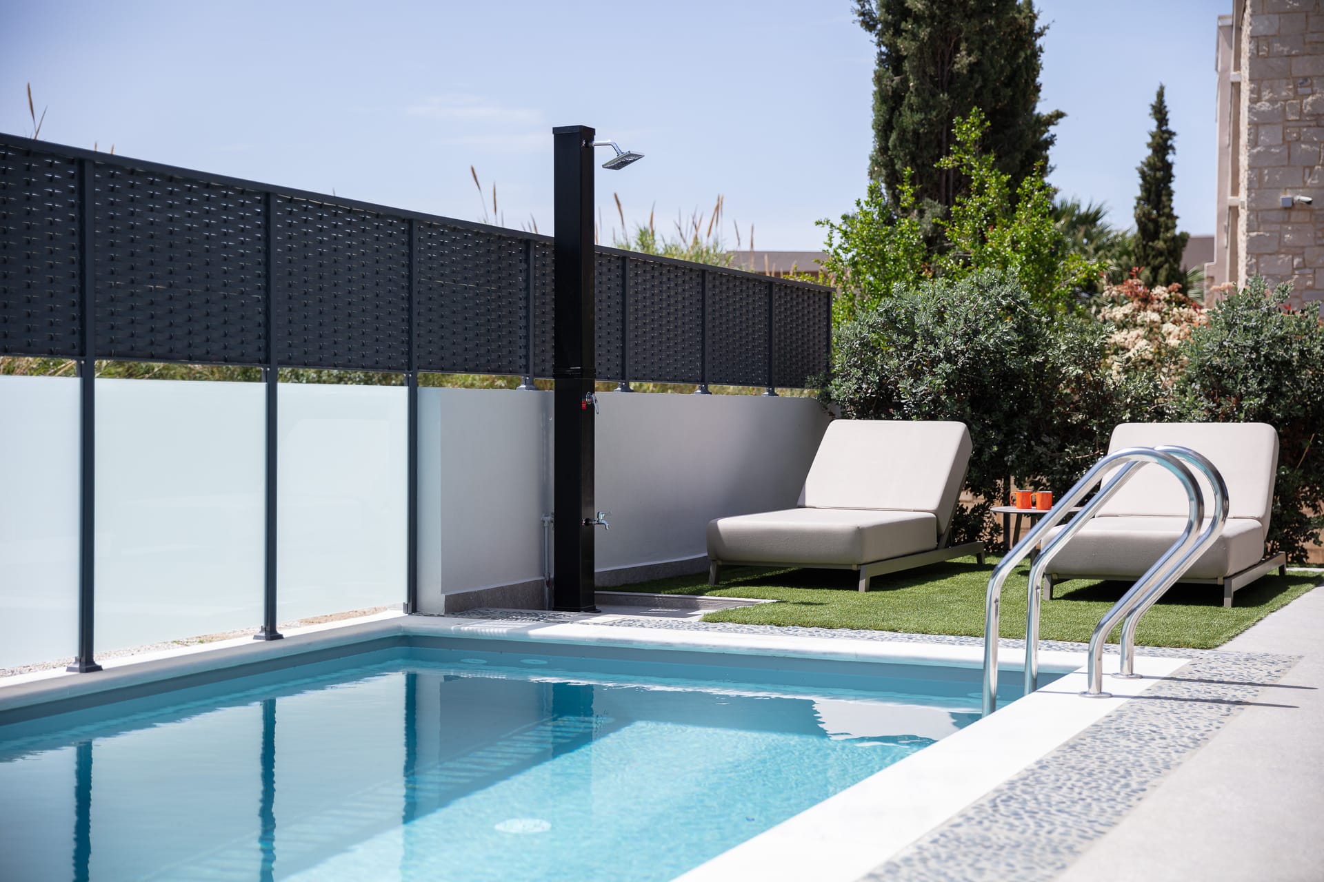 VillaSaints-Two Pool villas Walk to Beach BBQ