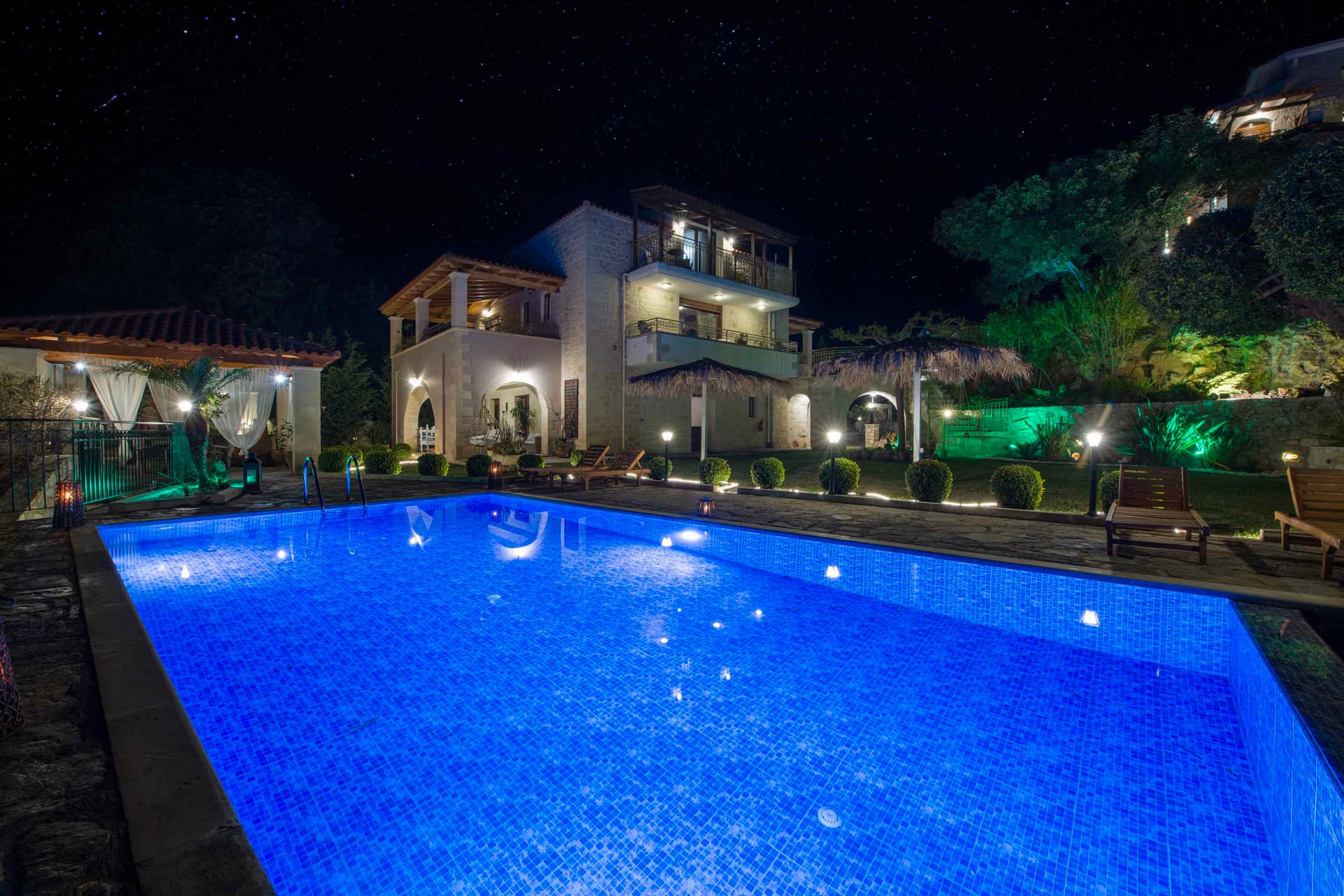 Geroulios Kastro Villa I-6BDR Heated* Pool & Seaview
