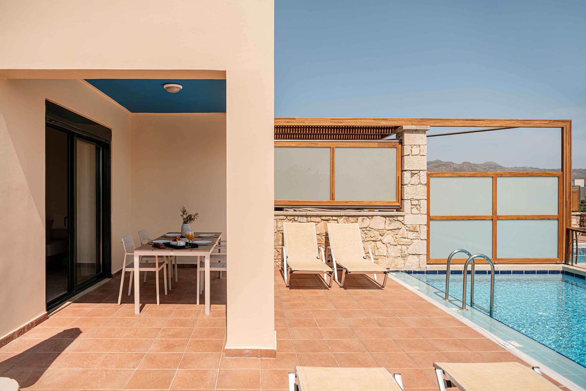 Corali Villa I - Seaview Pool &amp; 450m to Beach