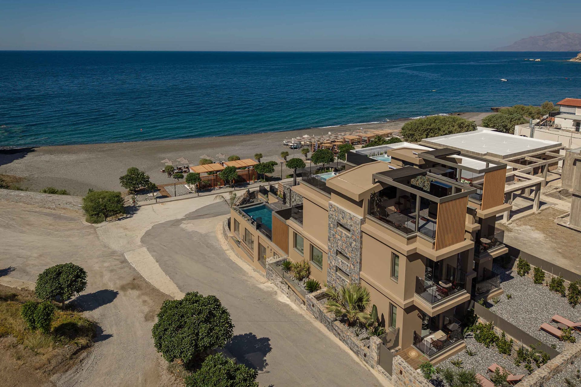 Lapis Nera Villas - Beachfront & Free*Heated Pools