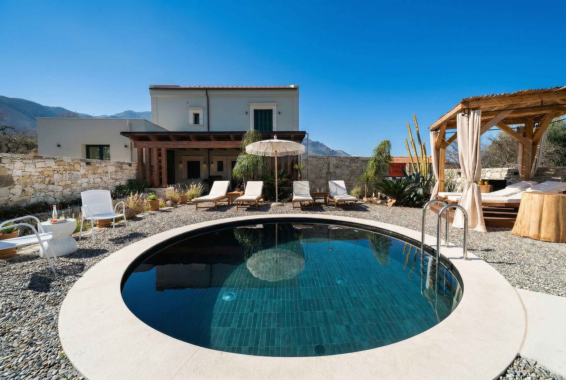 SunKeramos Retreat -Free*Heated Pool Private Villa