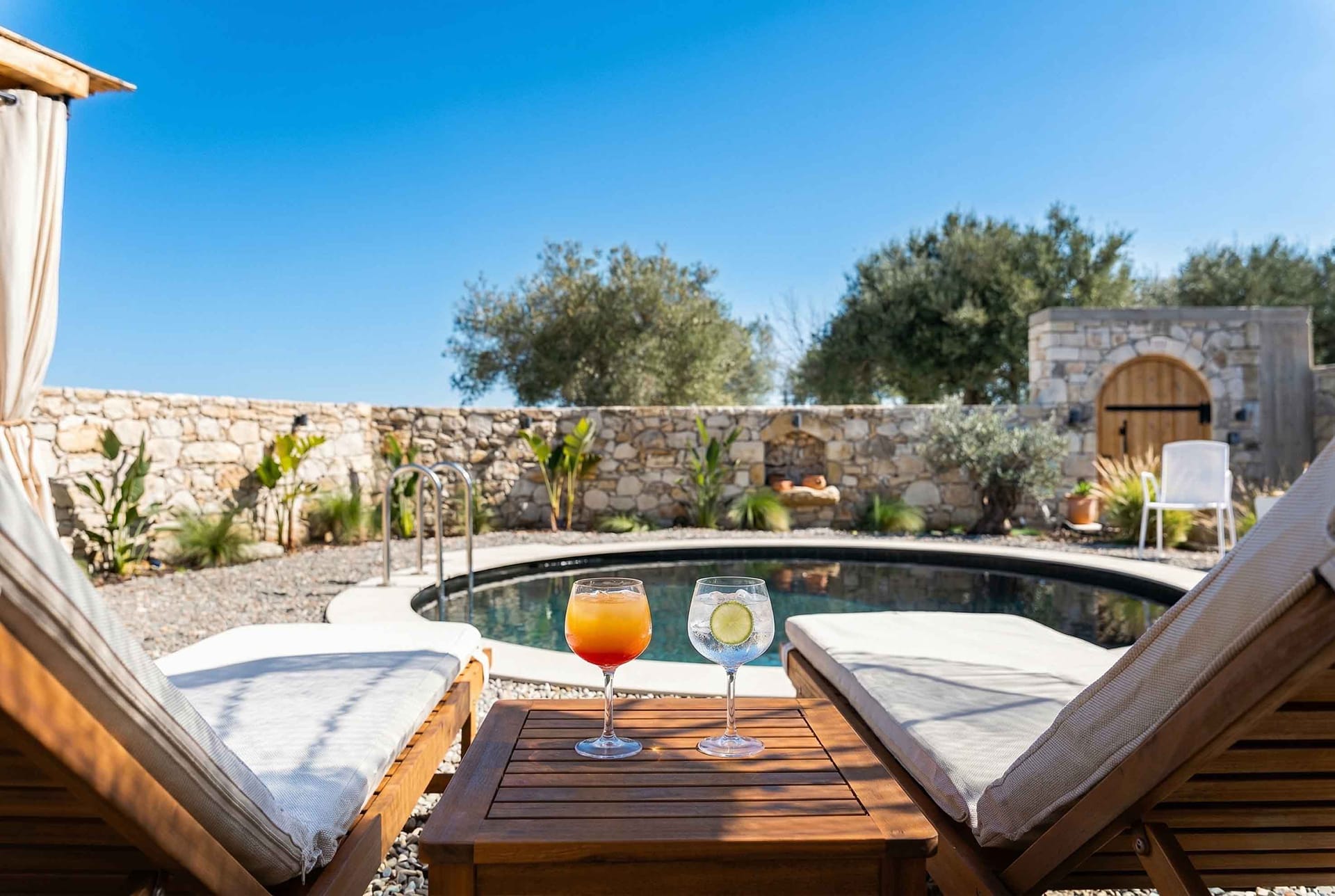 SunKeramos Retreat -Free*Heated Pool Private Villa