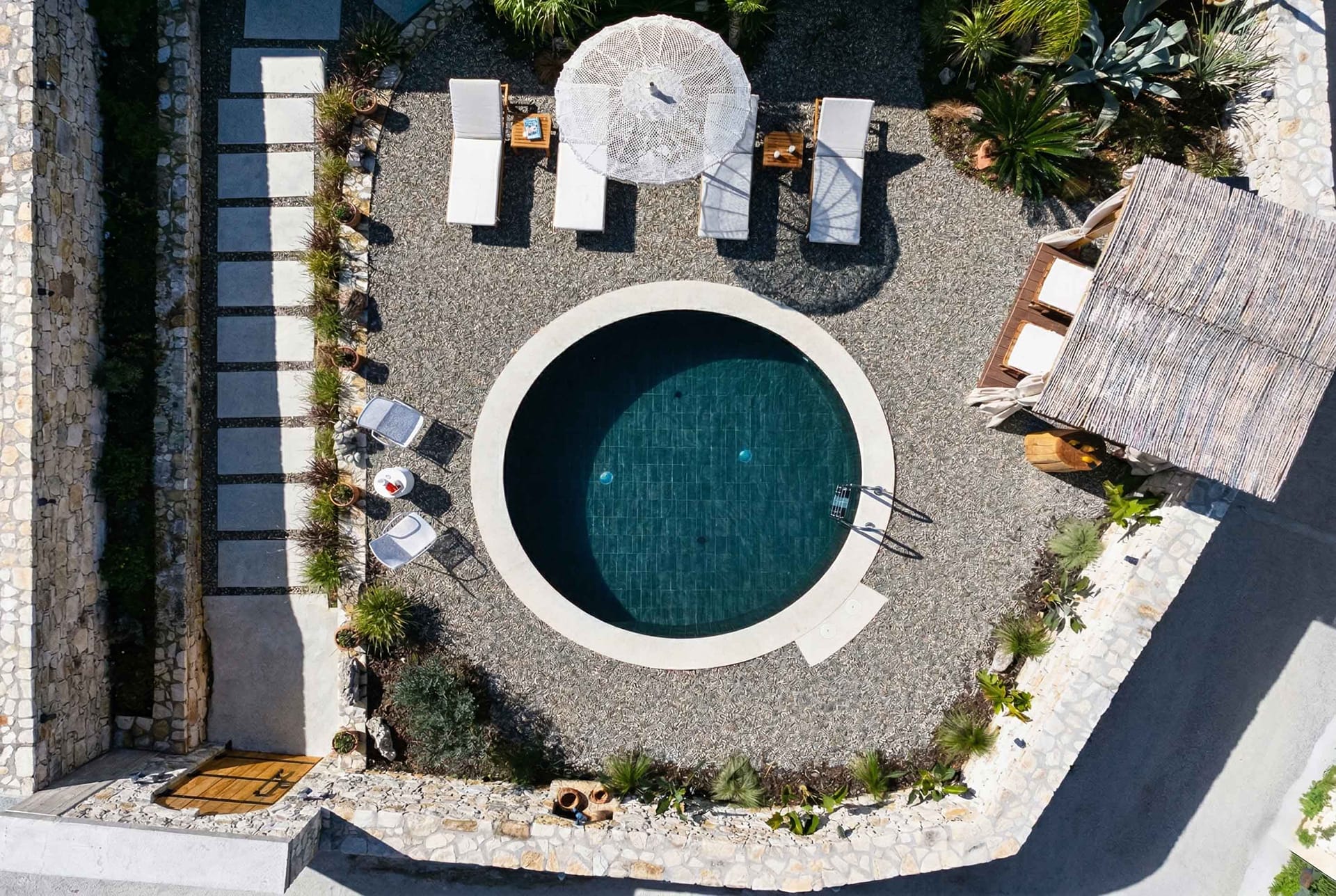 SunKeramos Retreat -Free*Heated Pool Private Villa