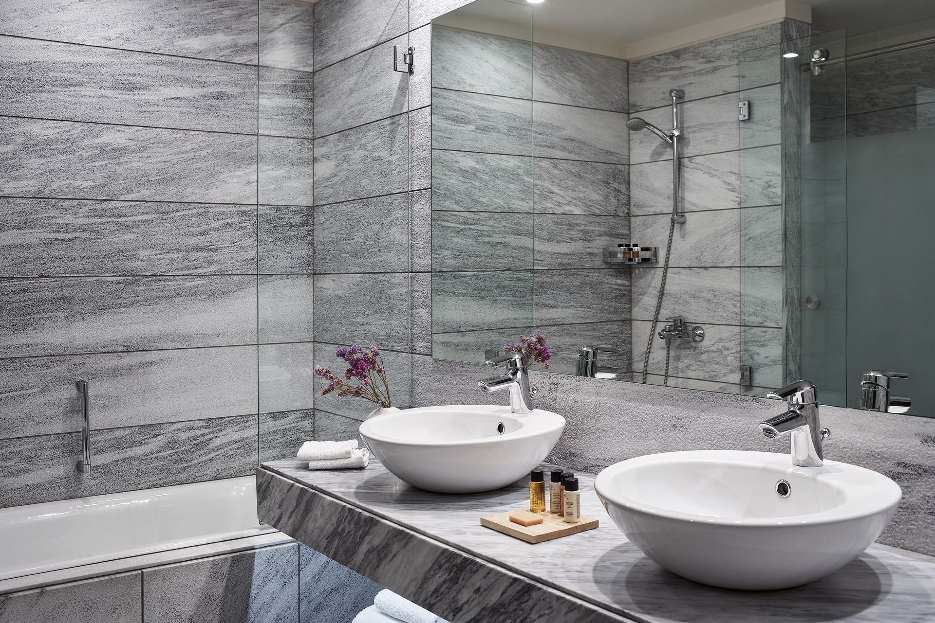 Junior Suite with Garden View