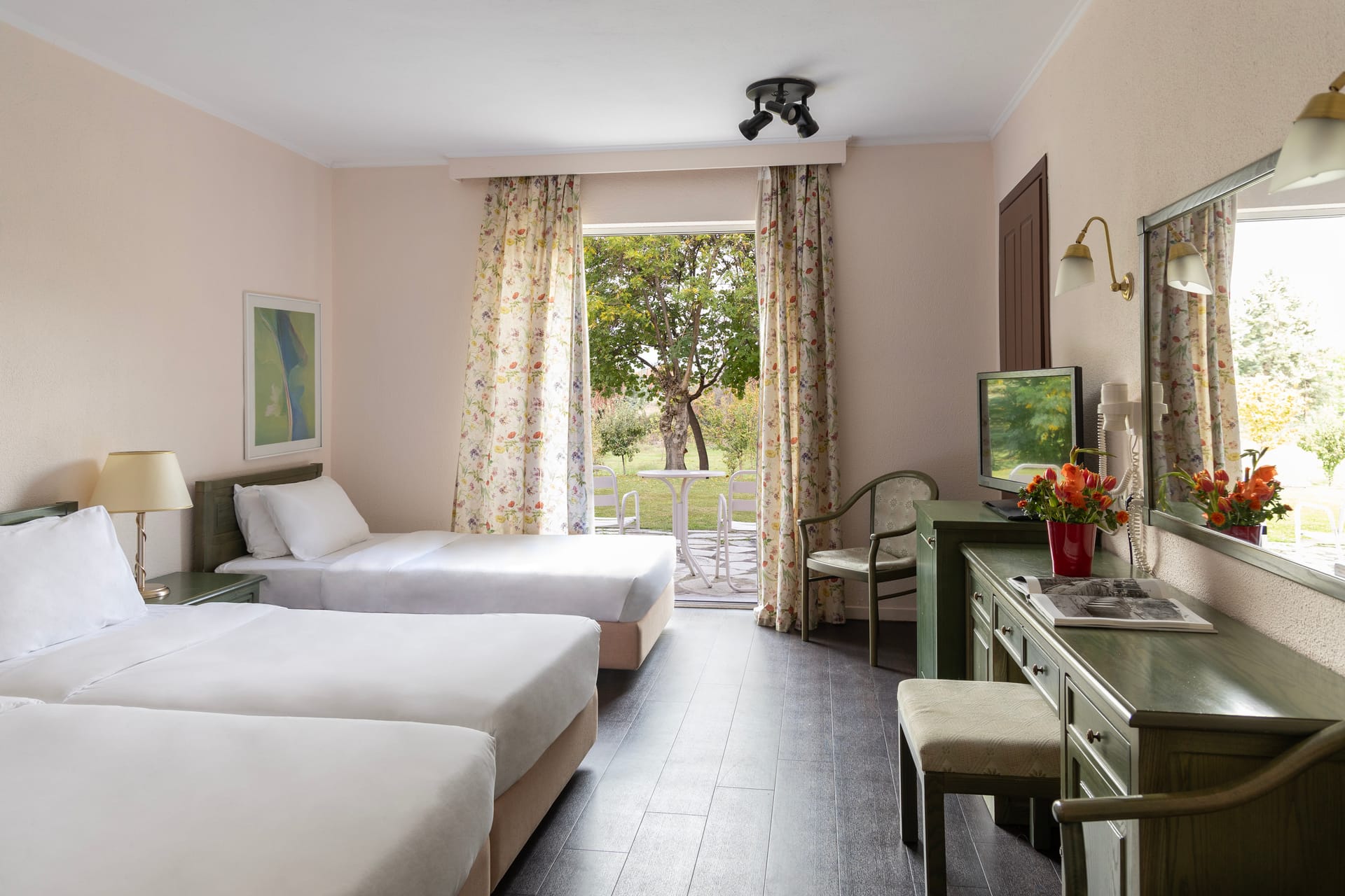 Interconnecting Rooms