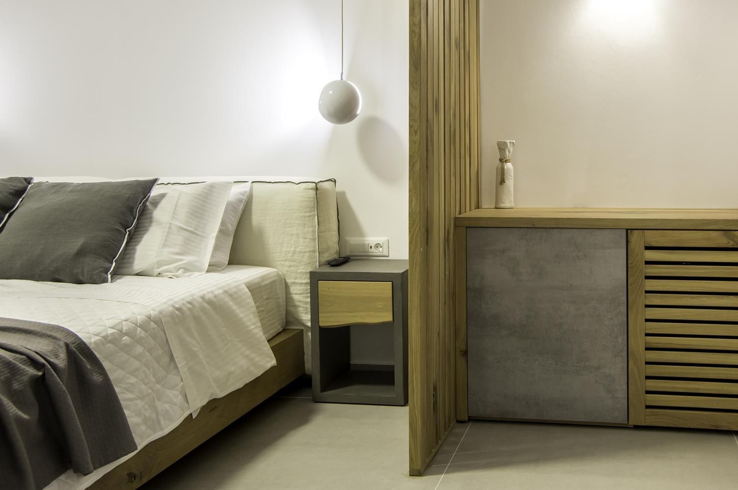 Deluxe Suite with Partial Beach View