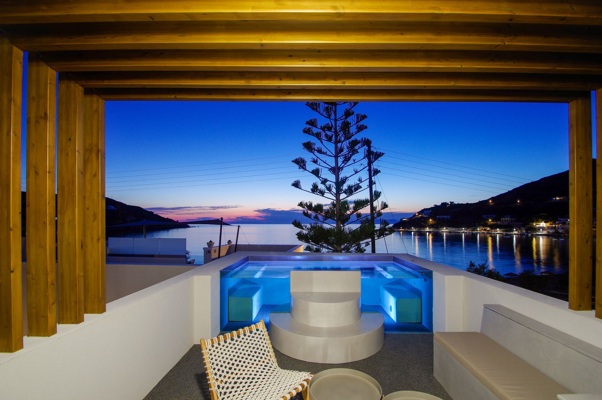 Presidential Suite with pool and sea view