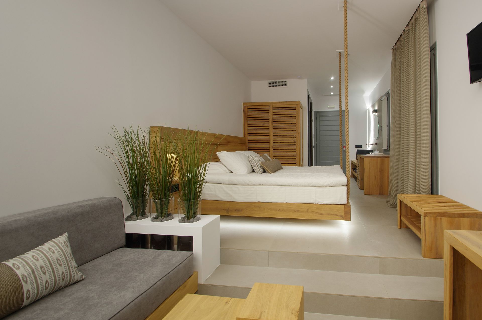 Presidential Suite with pool and sea view