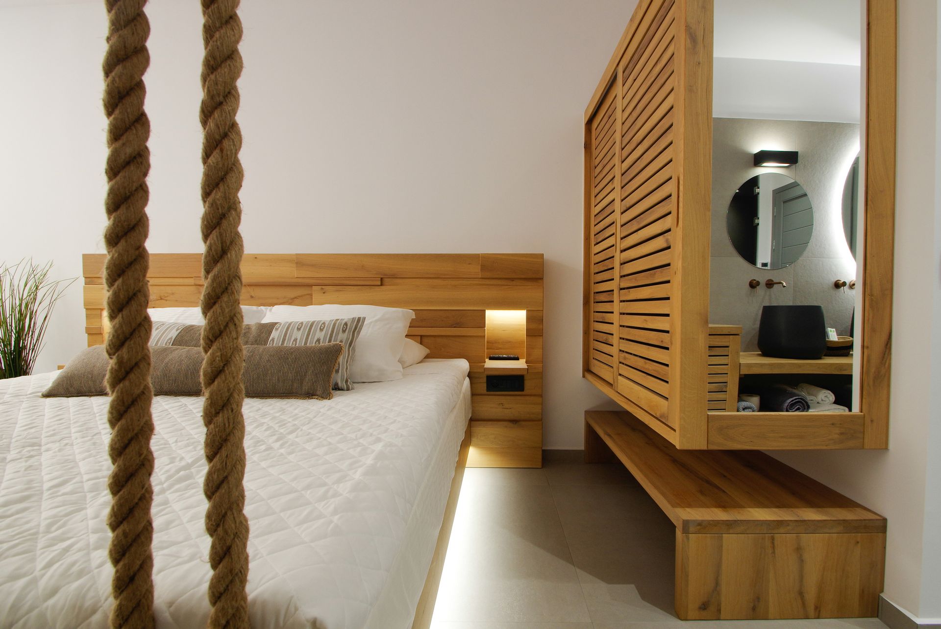 Presidential Suite with pool and sea view