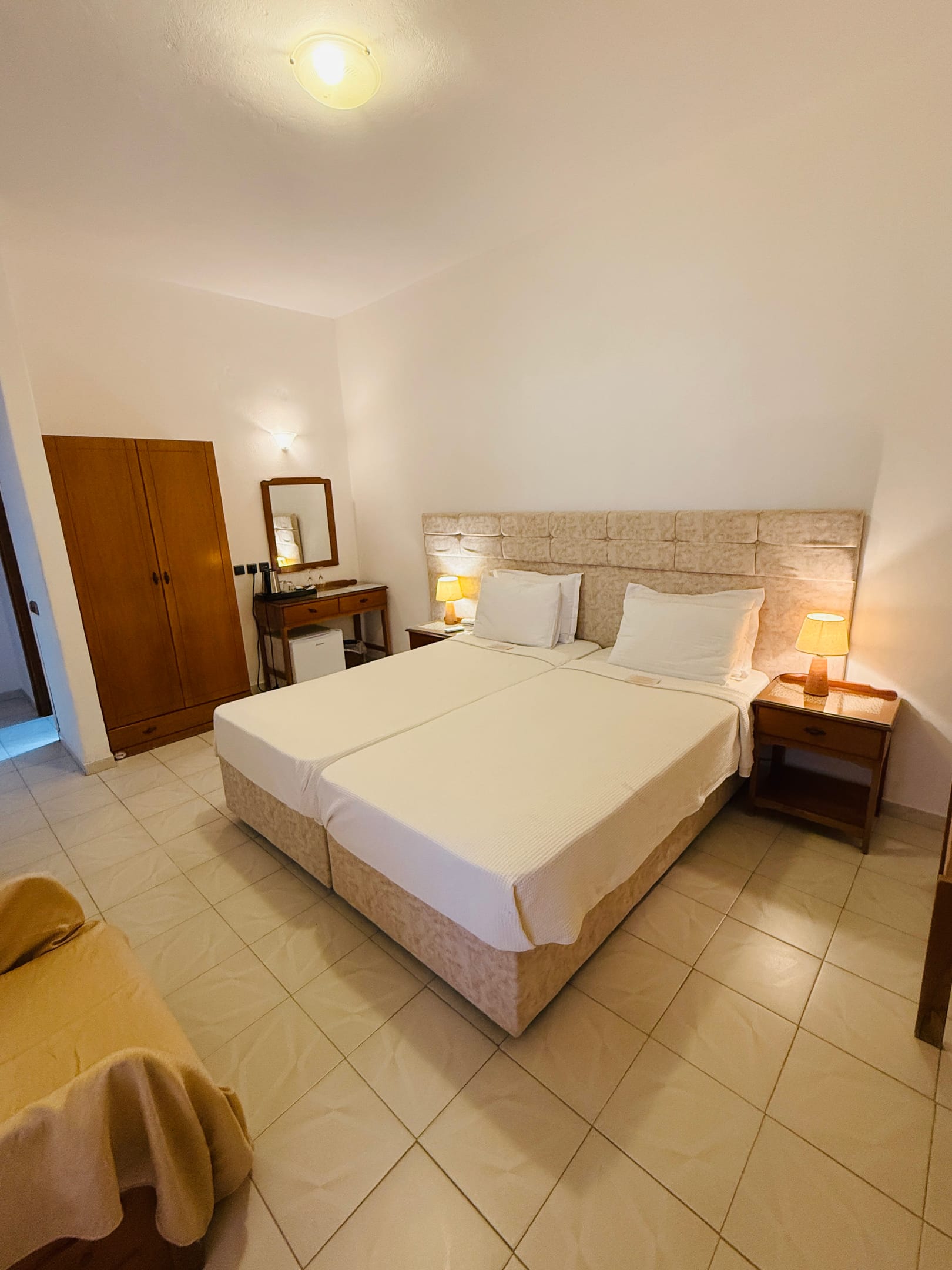 Twin Room with Partial Sea View