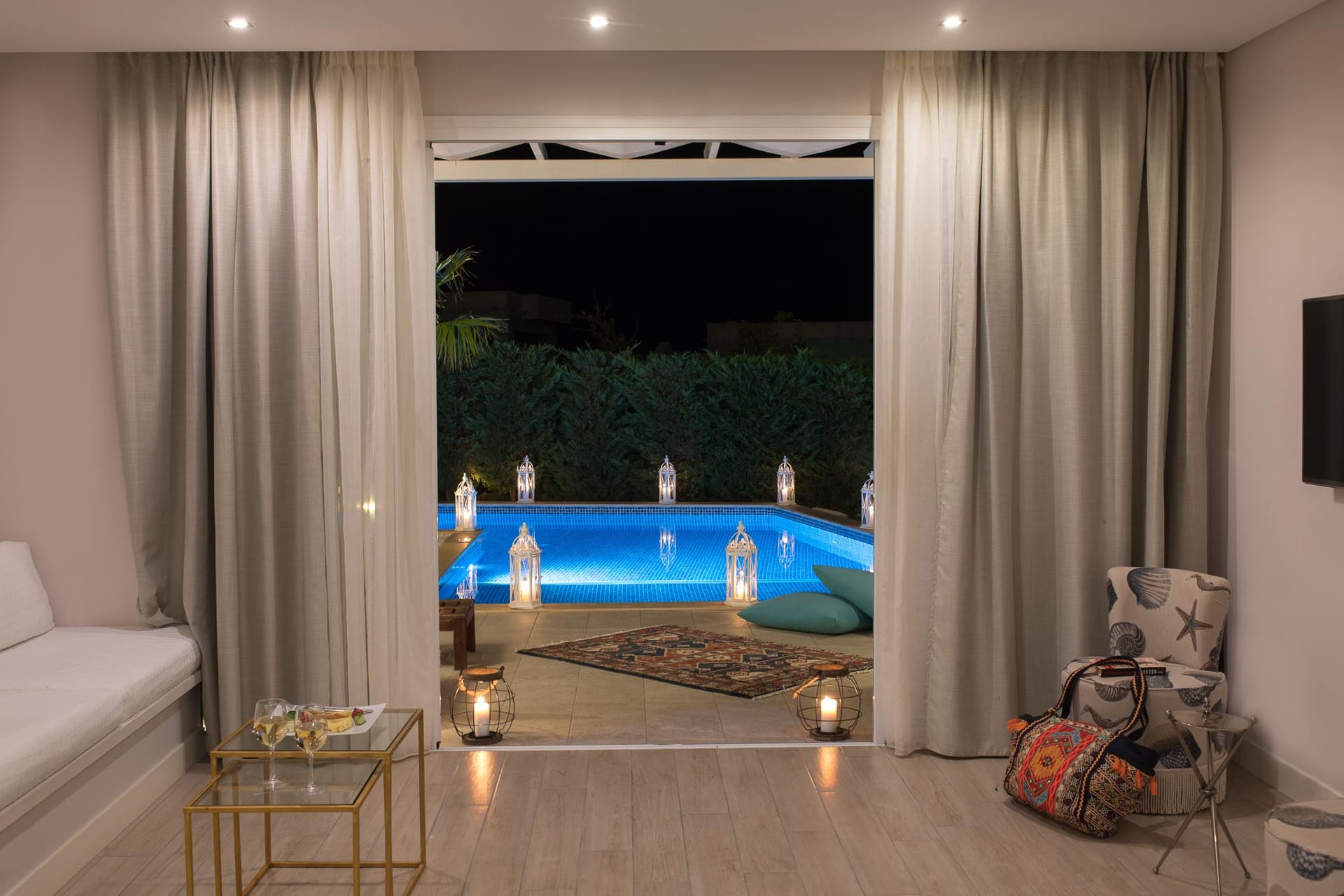 Exclusive 2 Bedroom Suite with private pool