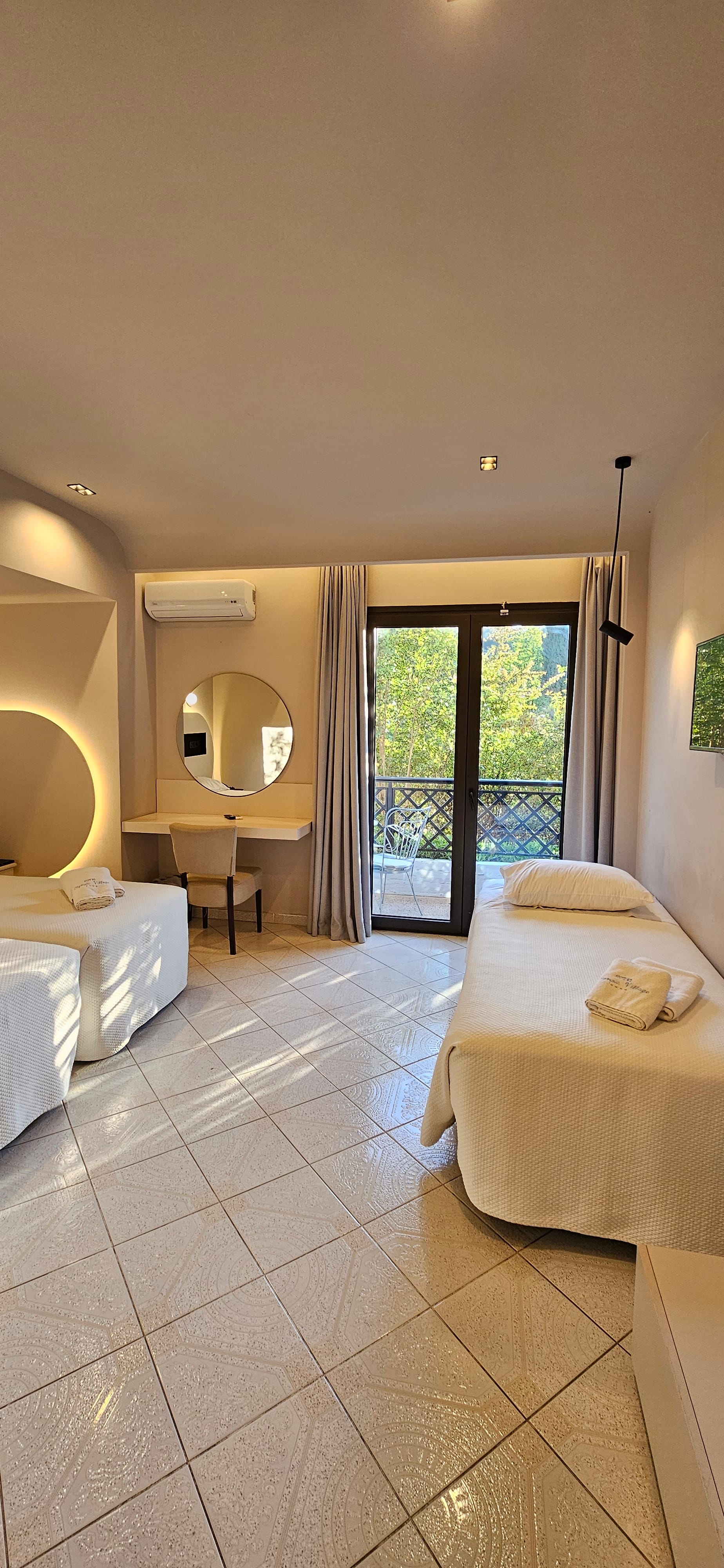 Triple Room