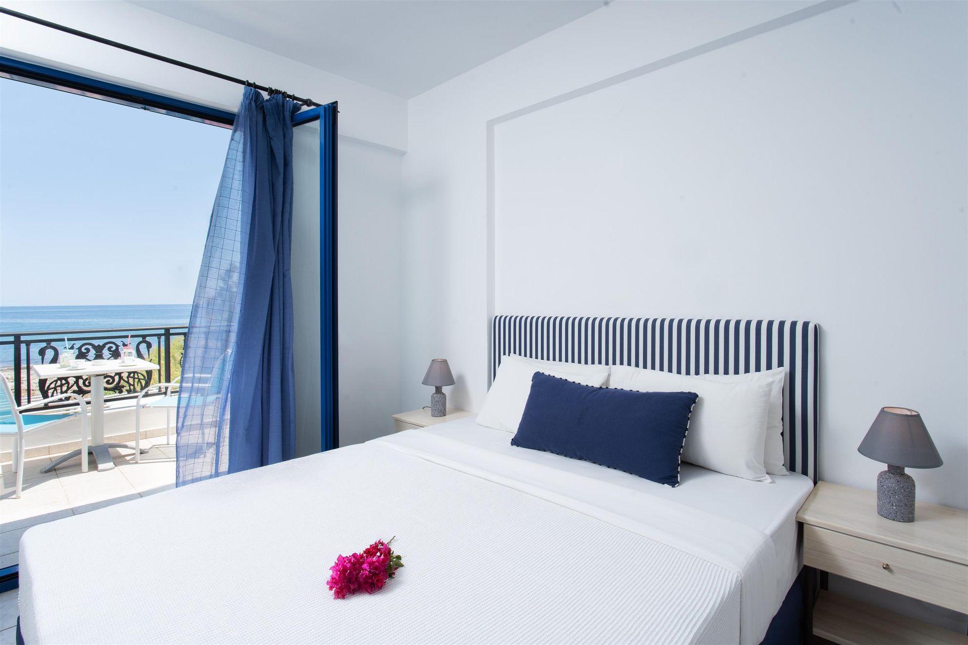 Superior Double Studio | Sea & Pool View