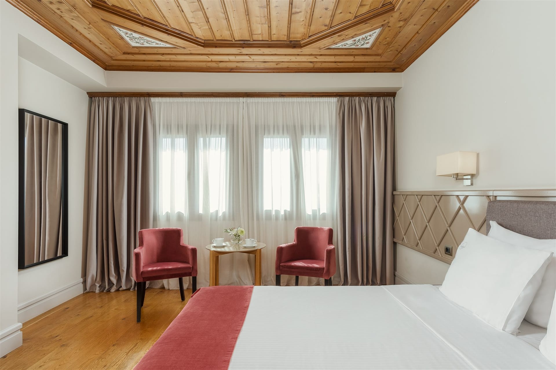 Lake Suite