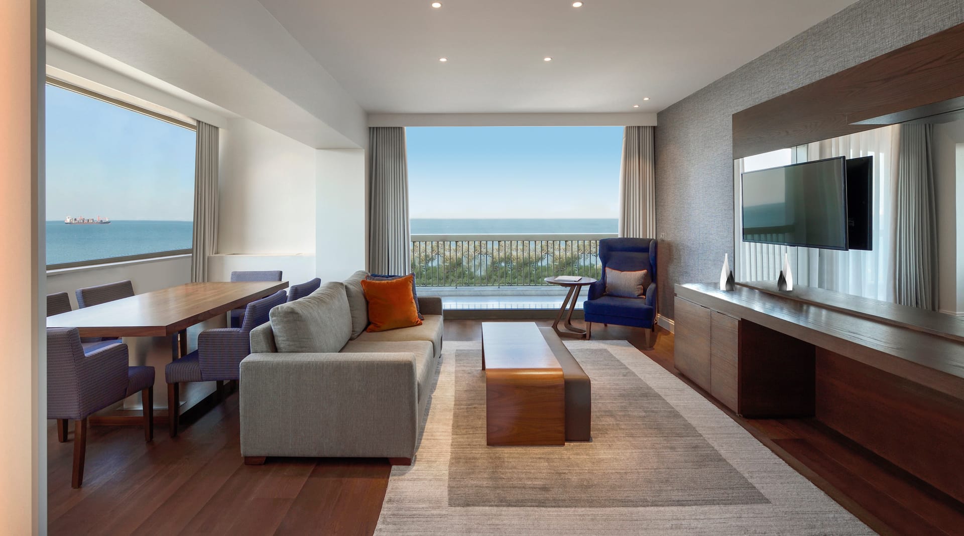 Grand Deluxe Suite
