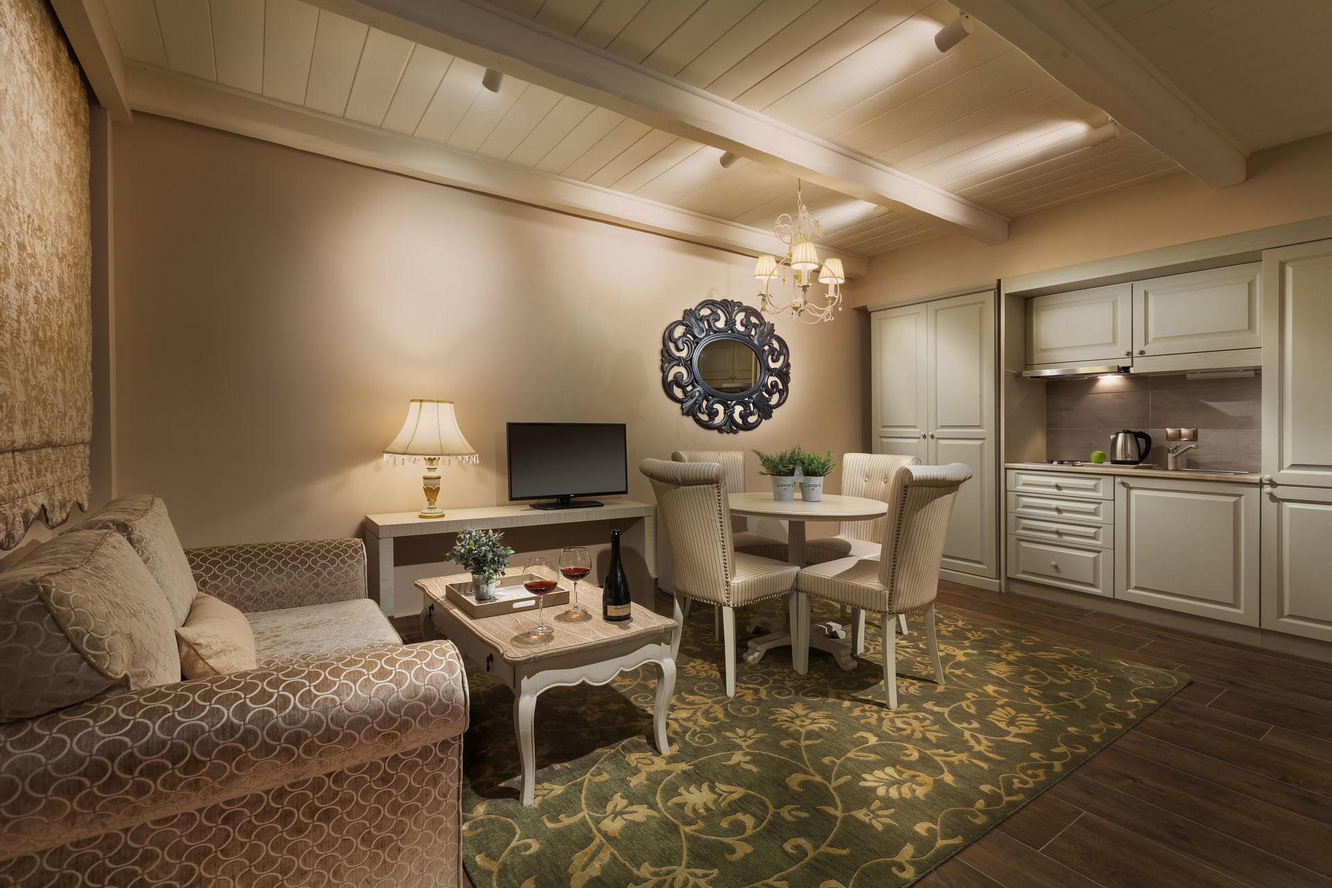 Junior Suite with Garden View