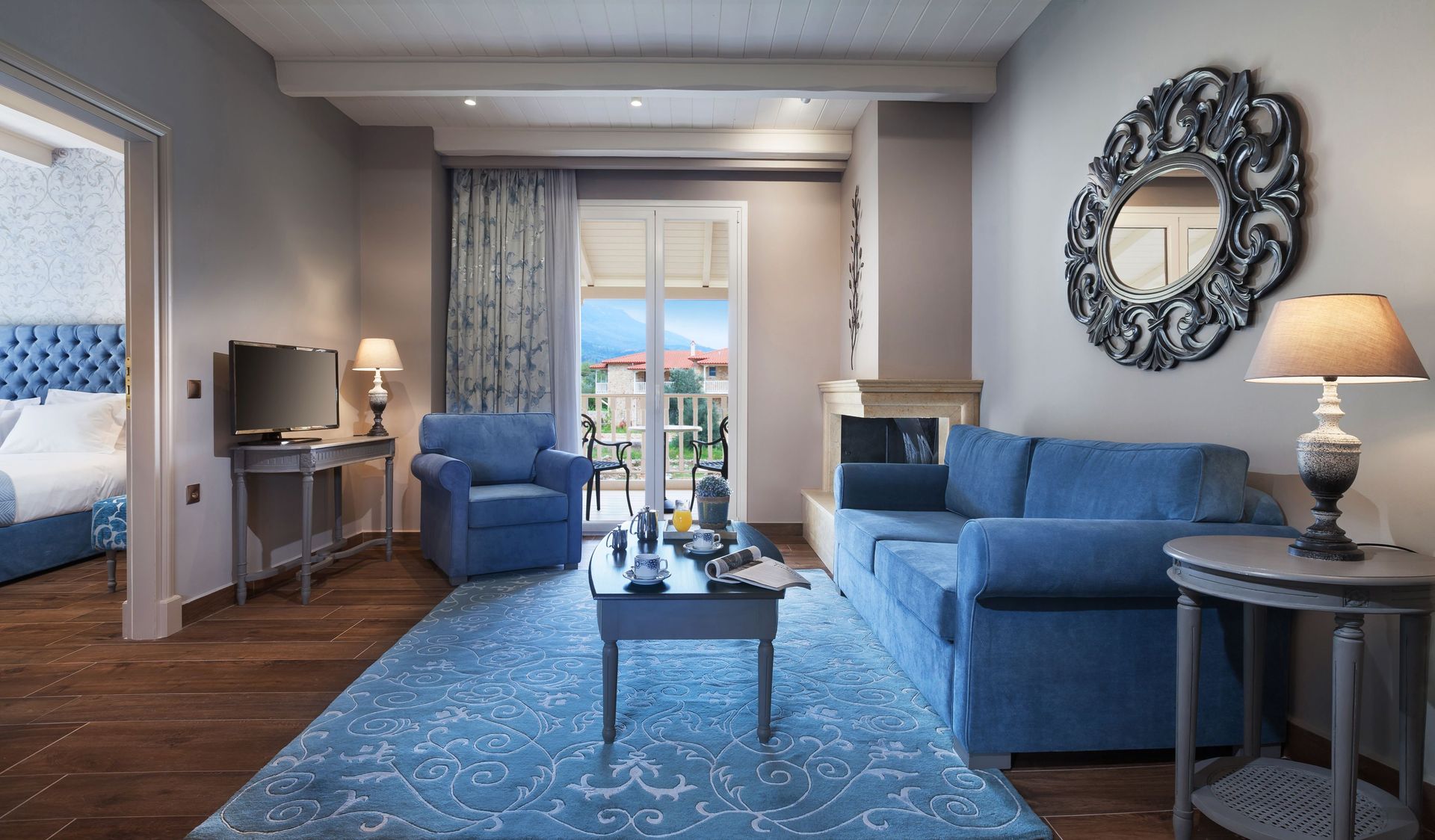 Premium Suite with Mountain View