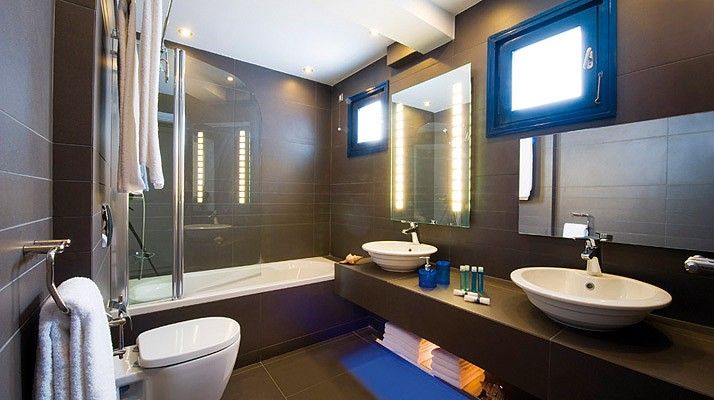 Superior Suite with Sea View & Private Outdoor Air Jetted Tub