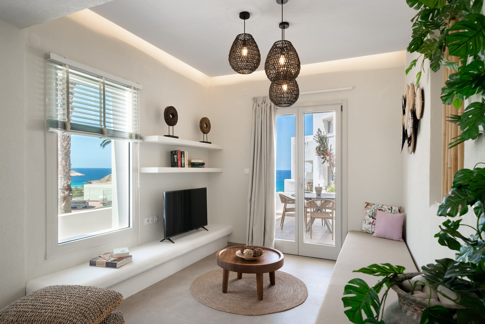 Family Τwo Bedrooms Suite with Sea View