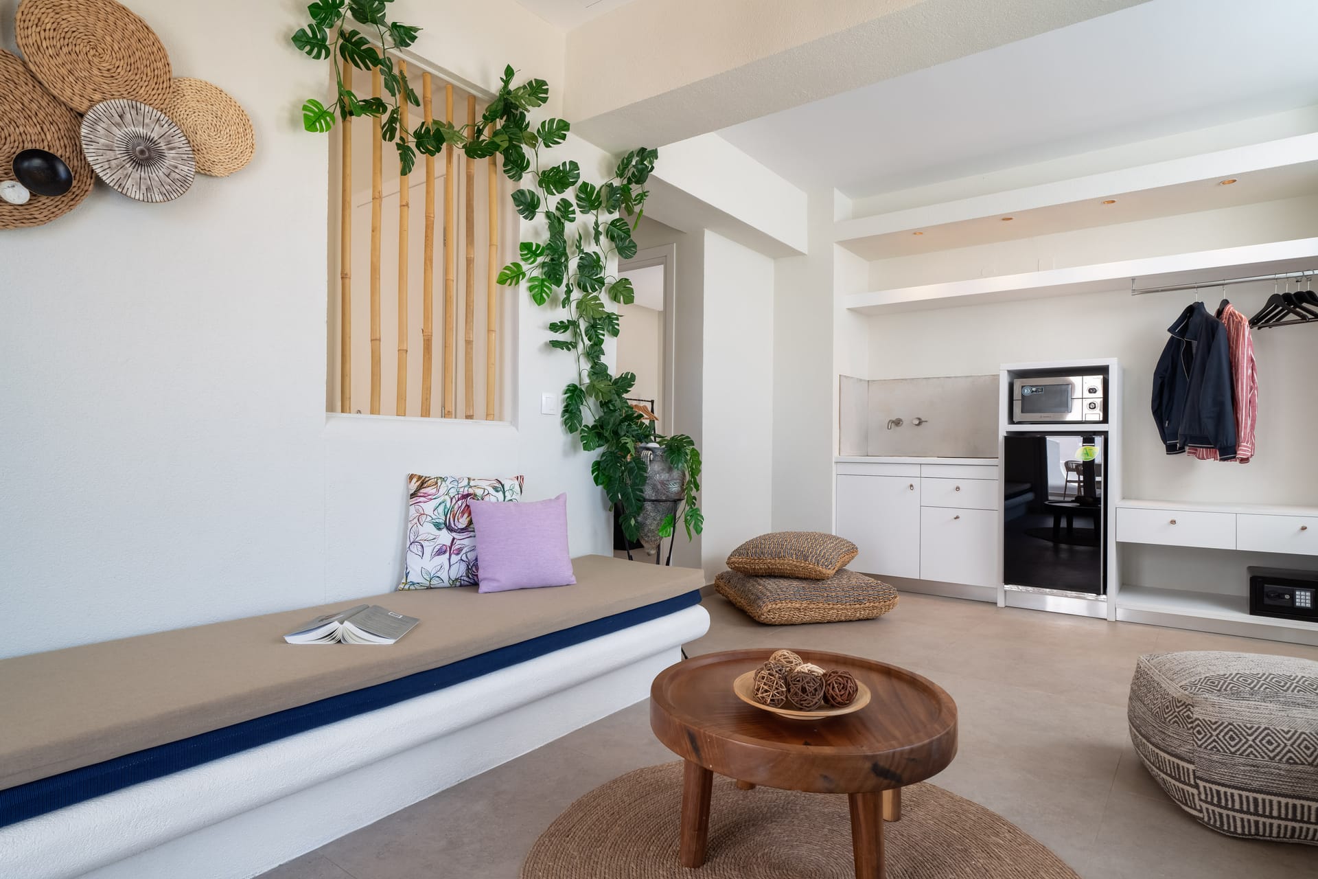 Family Τwo Bedrooms Suite with Sea View