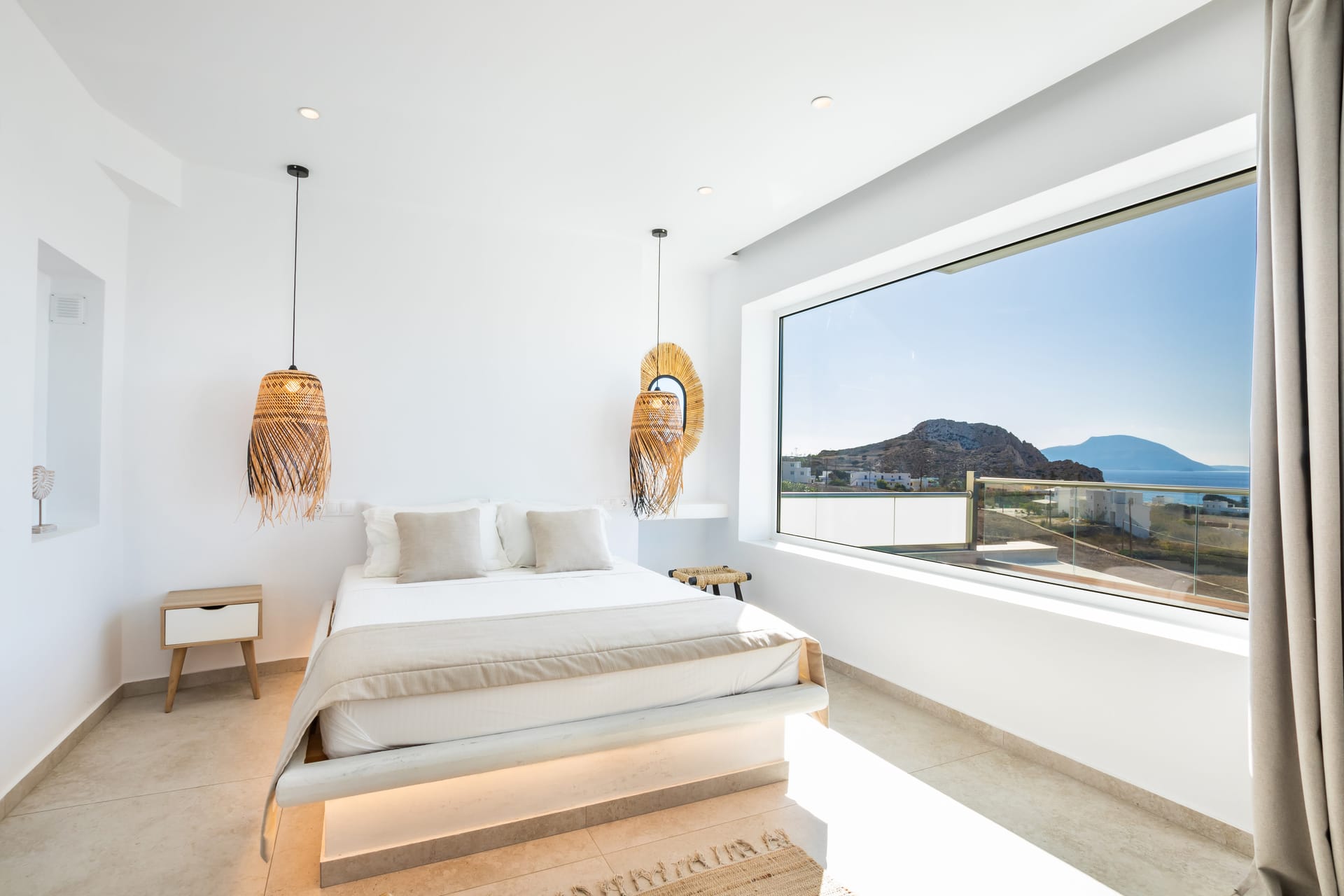 Grand Suite with Private Pool &amp; Sea View