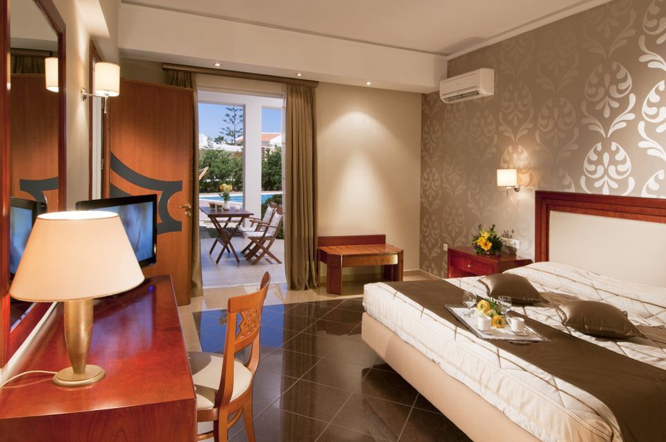 Junior Presidential Suite