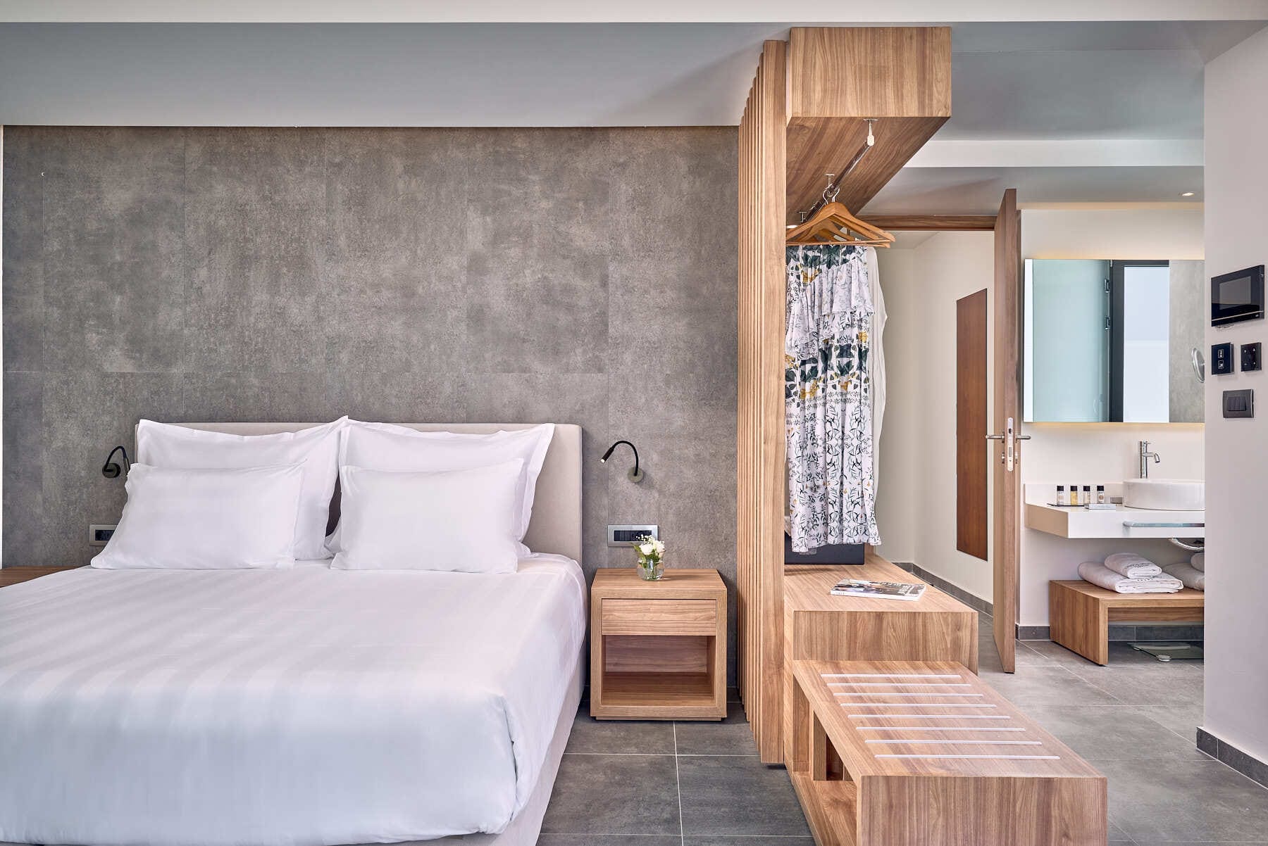 Junior Suite with Private Pool & Inland View