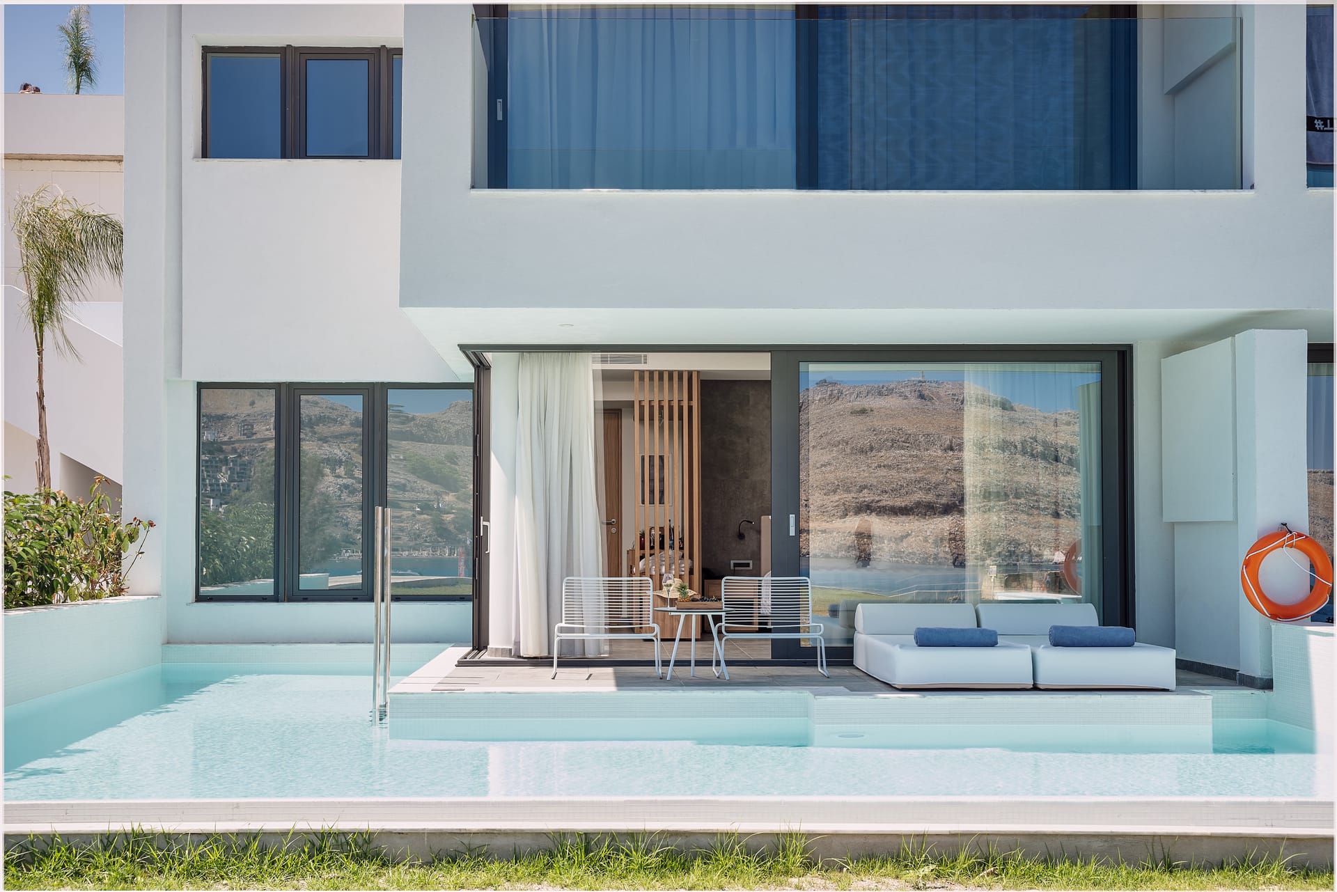 Deluxe Junior Suite with Private Pool Beachview
